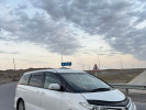 Toyota Estima 2009 года