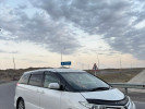Toyota Estima 2009 года