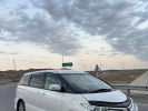 Toyota Estima 2009 года
