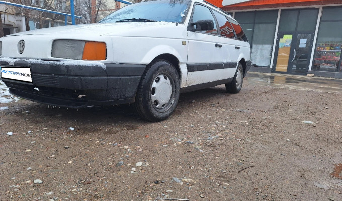 Volkswagen Passat 1992 года