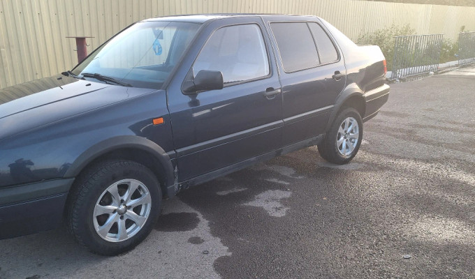 Volkswagen Vento 1993 года