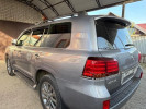 Lexus LX 2010 года