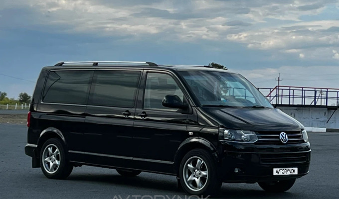 Volkswagen Caravelle 2011 года