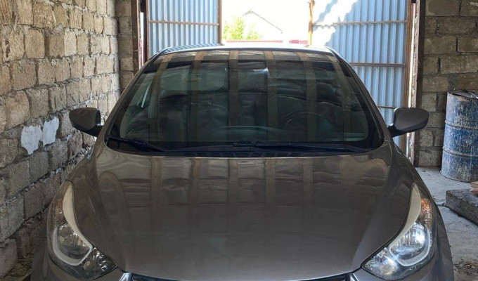 Hyundai Elantra 2015 года