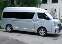 Toyota Hiace 2015 года
