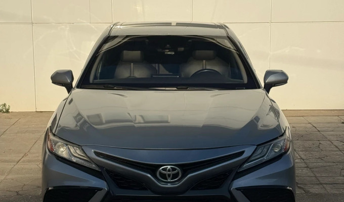 Toyota Camry 2021 года