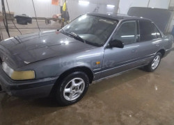 Mazda 626 1990 года
