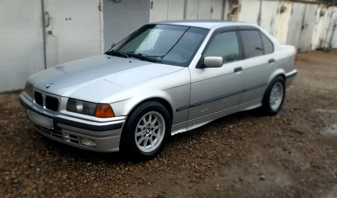 BMW 3 серия 1991 года
