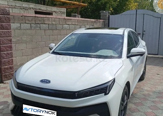 JAC J7 Plus 2024 года