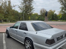 Mercedes-Benz E-Класс 1993 года