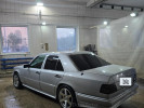 Mercedes-Benz E-Класс 1993 года