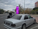 Mercedes-Benz E-Класс 1993 года