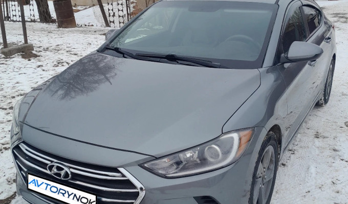 Hyundai Elantra 2018 года