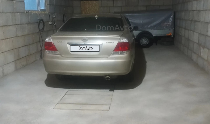 Toyota Camry 2005 года
