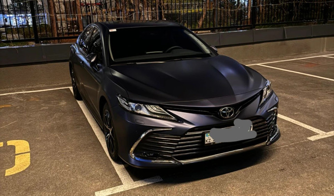 Toyota Camry 2023 года
