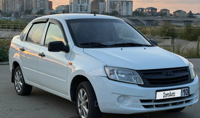 ВАЗ (Lada) Granta 2014 года