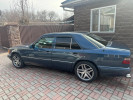 Mercedes-Benz E-Класс 1993 года