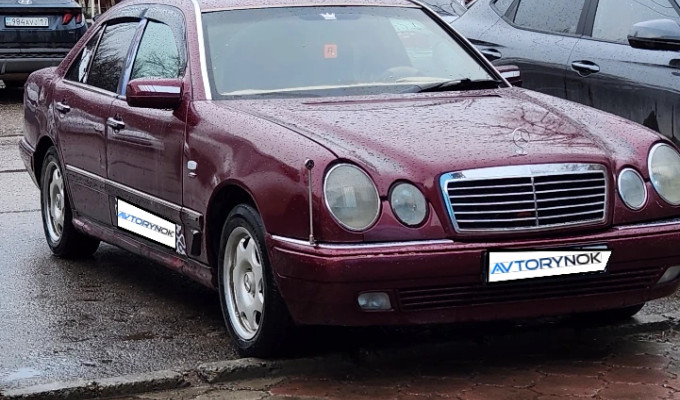 Mercedes-Benz E-Класс 1996 года
