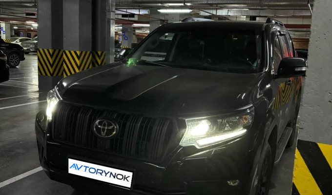 Toyota Land Cruiser Prado 2023 года