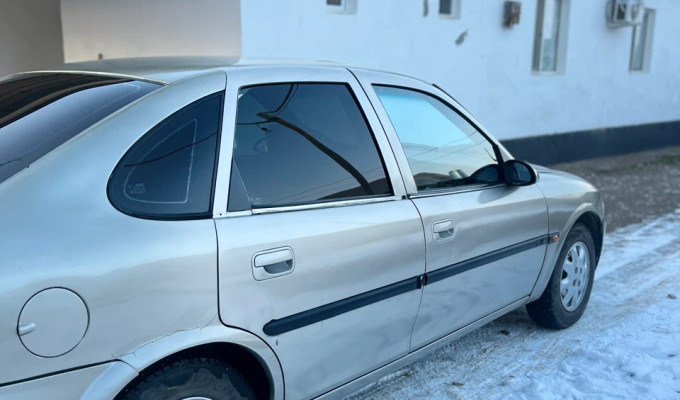 Opel Vectra 1996 года