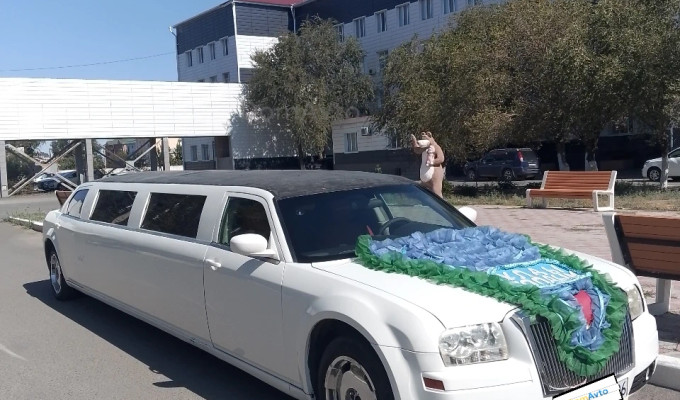 Chrysler 300C 2005 года