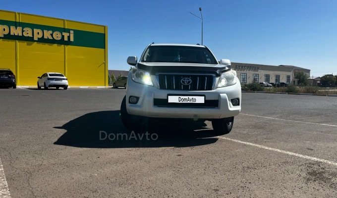 Toyota Land Cruiser Prado 2010 года