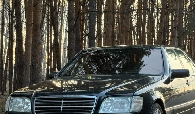 Mercedes-Benz S-Класс 1995 года