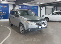 Subaru Forester 2010 года