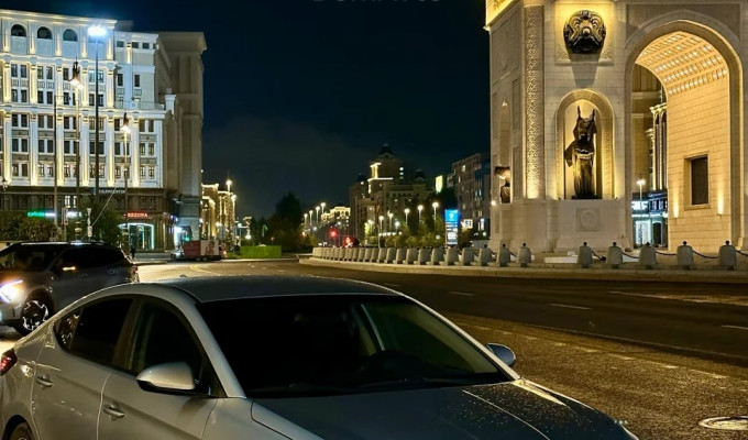 Hyundai Elantra 2019 года