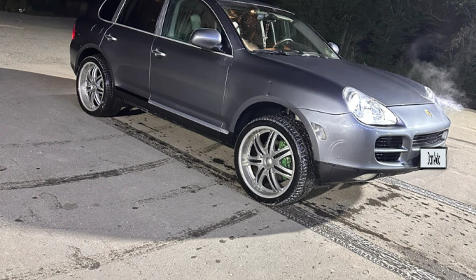 Porsche Cayenne 2004 года