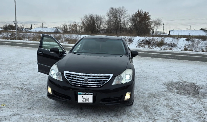 Toyota Crown 2010 года
