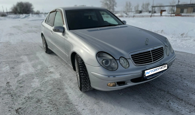 Mercedes-Benz E-Класс 2003 года