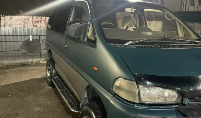 Mitsubishi Delica 1996 года