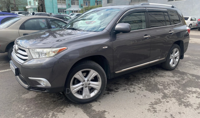 Toyota Highlander 2010 года
