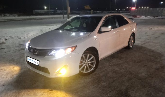 Toyota Camry 2013 года