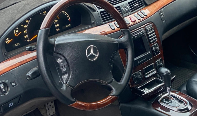 Mercedes-Benz S-Класс 2000 года