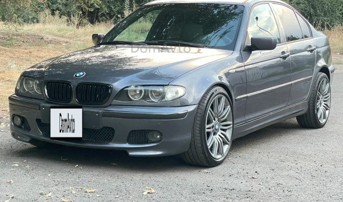 BMW 3 серия 2003 года