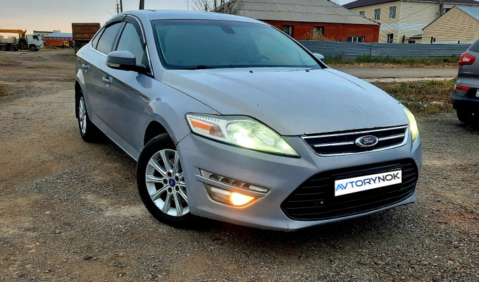 Ford Mondeo 2012 года