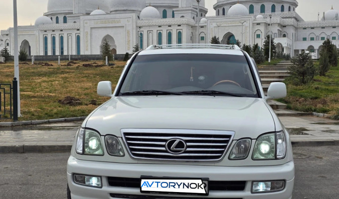 Lexus LX 2003 года