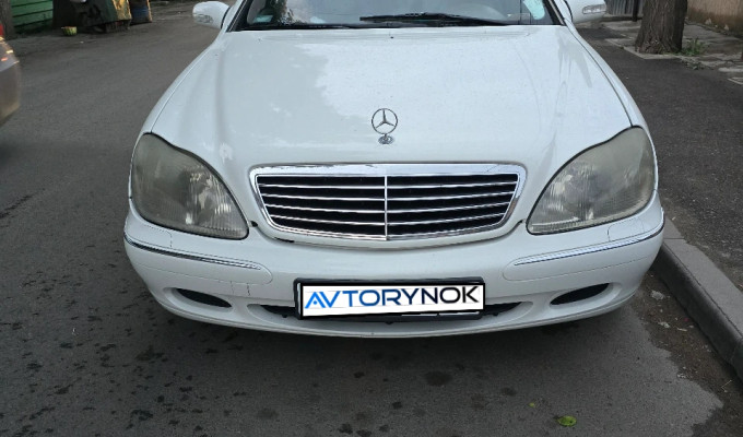 Mercedes-Benz S-Класс 2000 года
