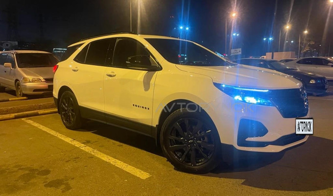 Chevrolet Equinox 2022 года