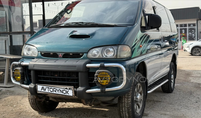 Mitsubishi Delica 1996 года