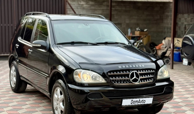Mercedes-Benz ML-Класс 2003 года