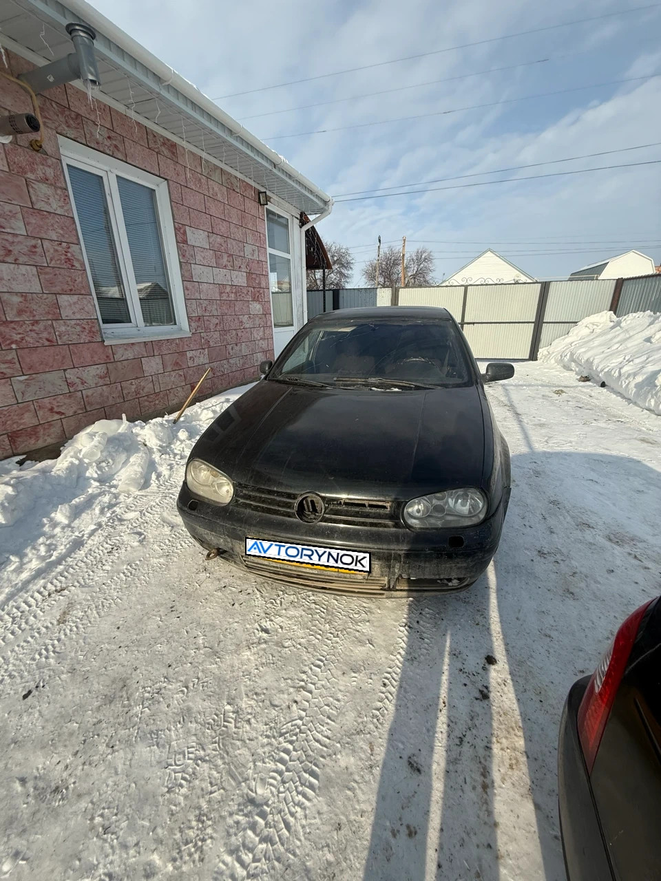 Volkswagen Golf, 1998