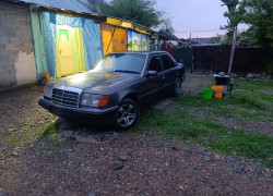 Mercedes-Benz E-Класс 1991 года