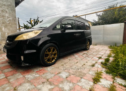 Honda Stepwgn 2008 года