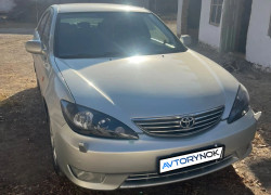 Toyota Camry 2004 года