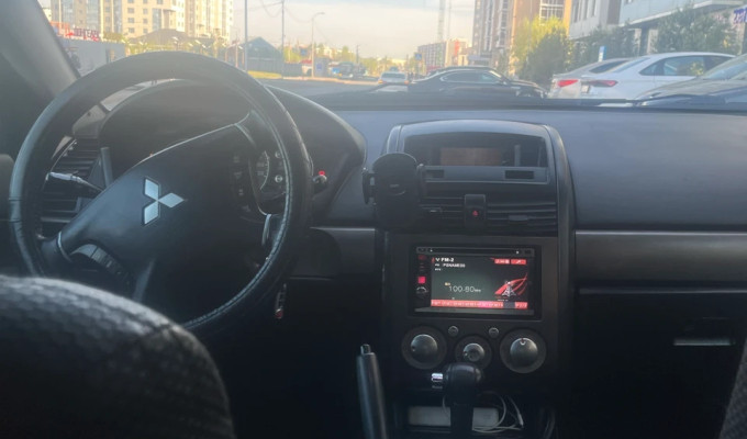 Mitsubishi Galant 2008 года