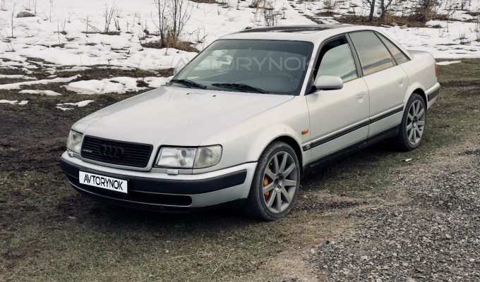 Audi S4 1994 года