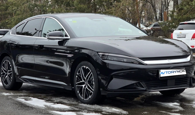 BYD Han 2025 года